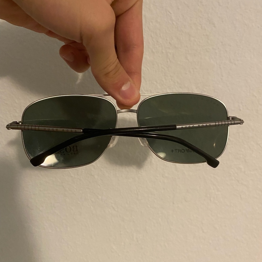HUGO BOSS sunglasses - Picture 2 of 2